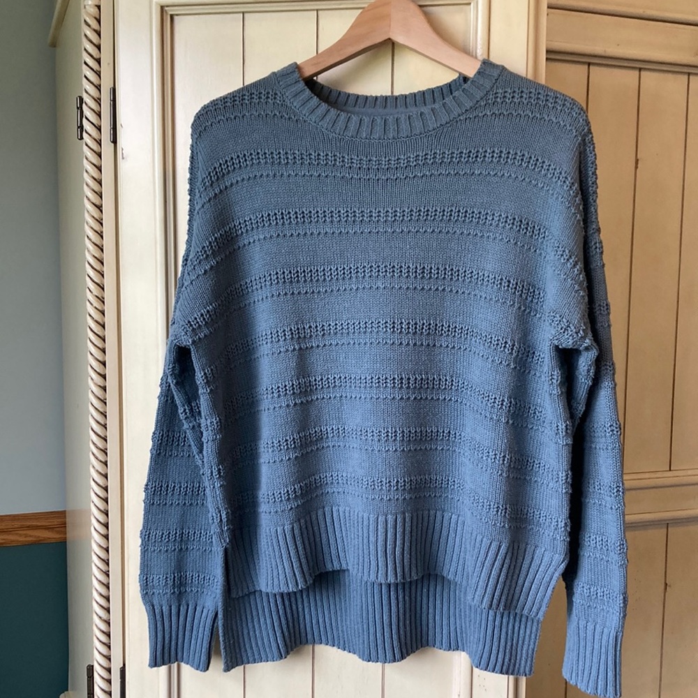 Cupcakes & Cashmere Knit Sweater Size M